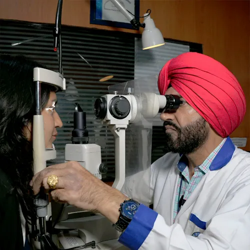 Slit lamp examination