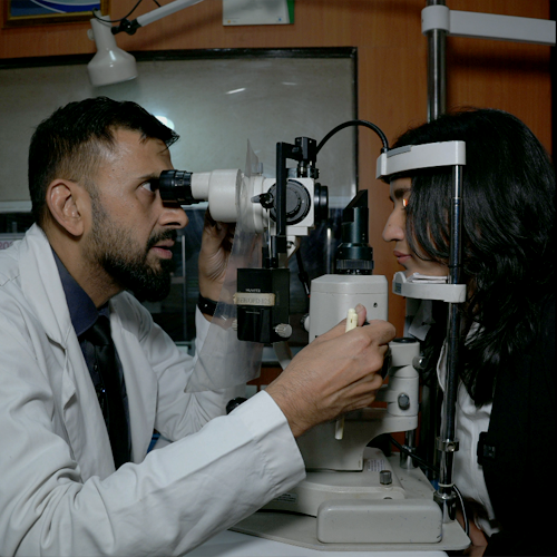 Eye examination with equipment